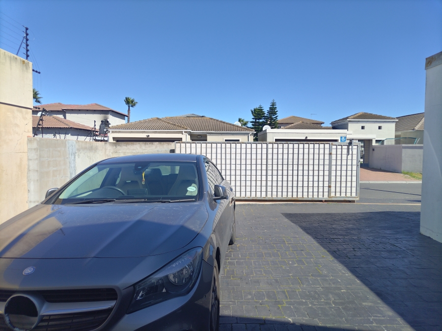 4 Bedroom Property for Sale in Parklands Western Cape